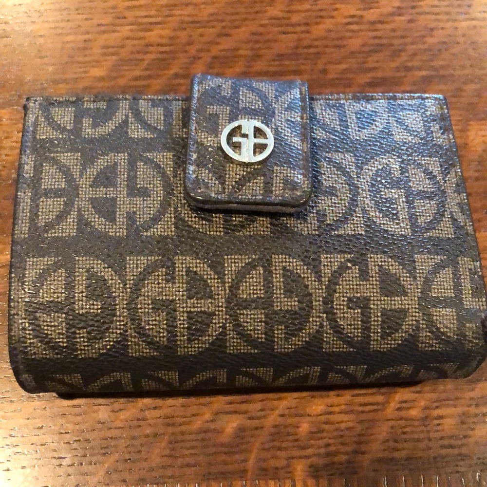 Giani Bernini brown bifold wallet